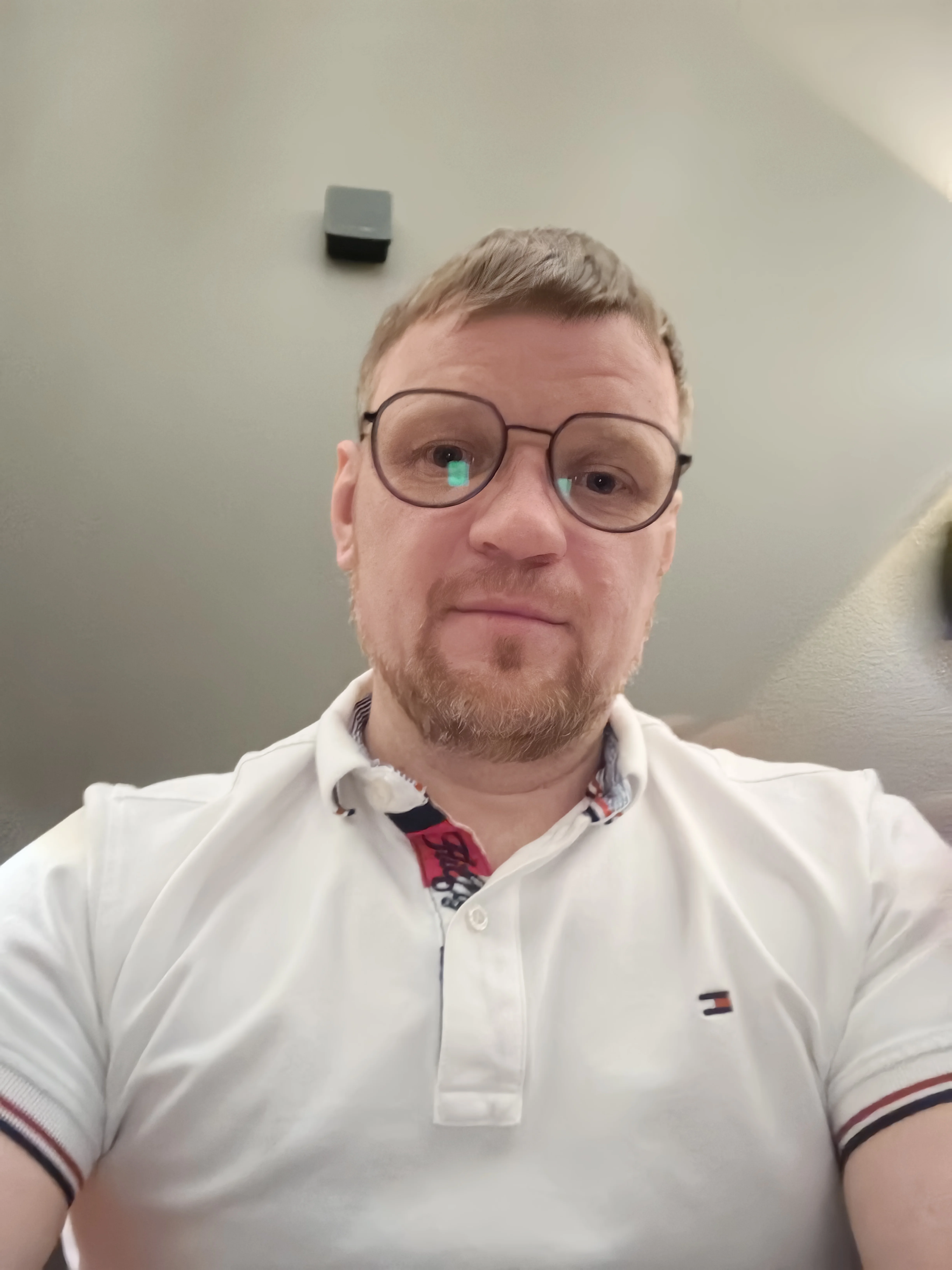Антон Салов