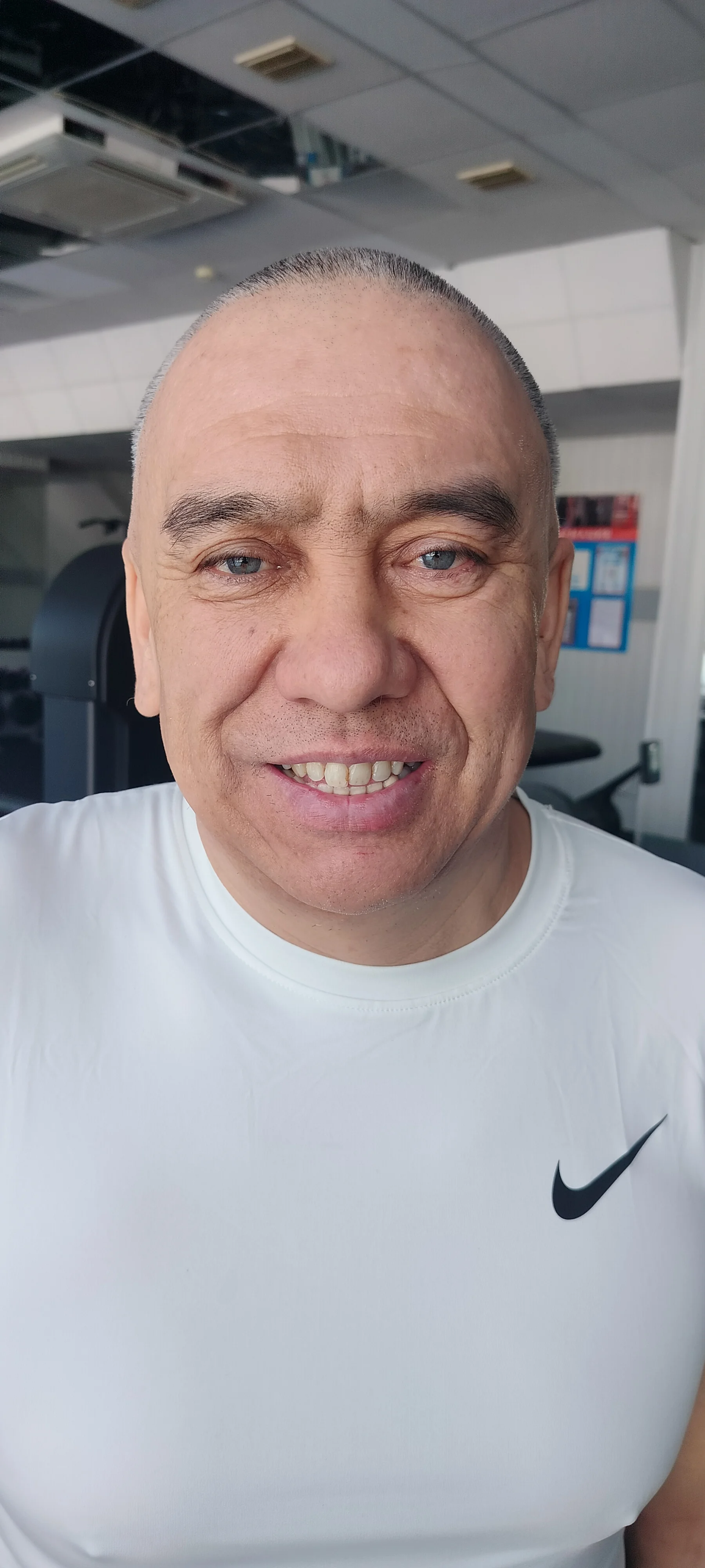 Динар Муратов