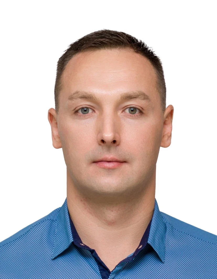 Игорь Кузнецов