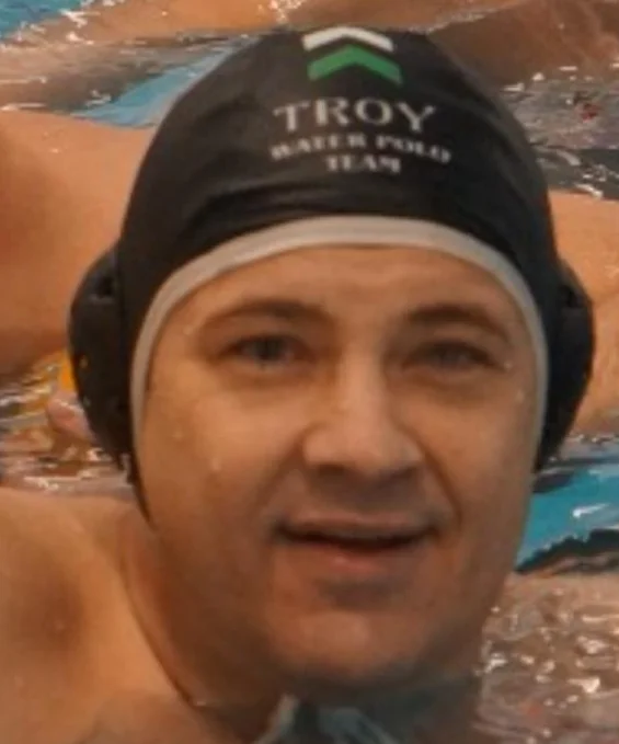 Дмитрий Глухов